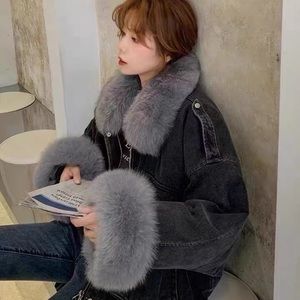 New Short Demin Jackets Parka Winter Warm Jean Coats with Real Fur Collar